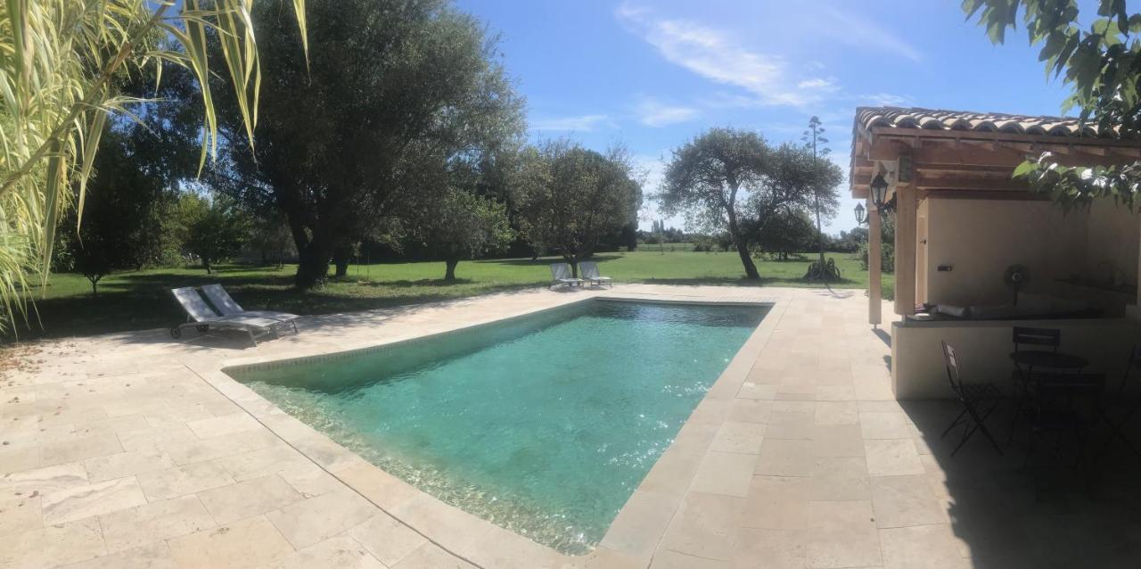 Chambres d hôtes de charme dans Mas La Souvine du 17ème, chambres climatisées Bédarrides Exterior foto